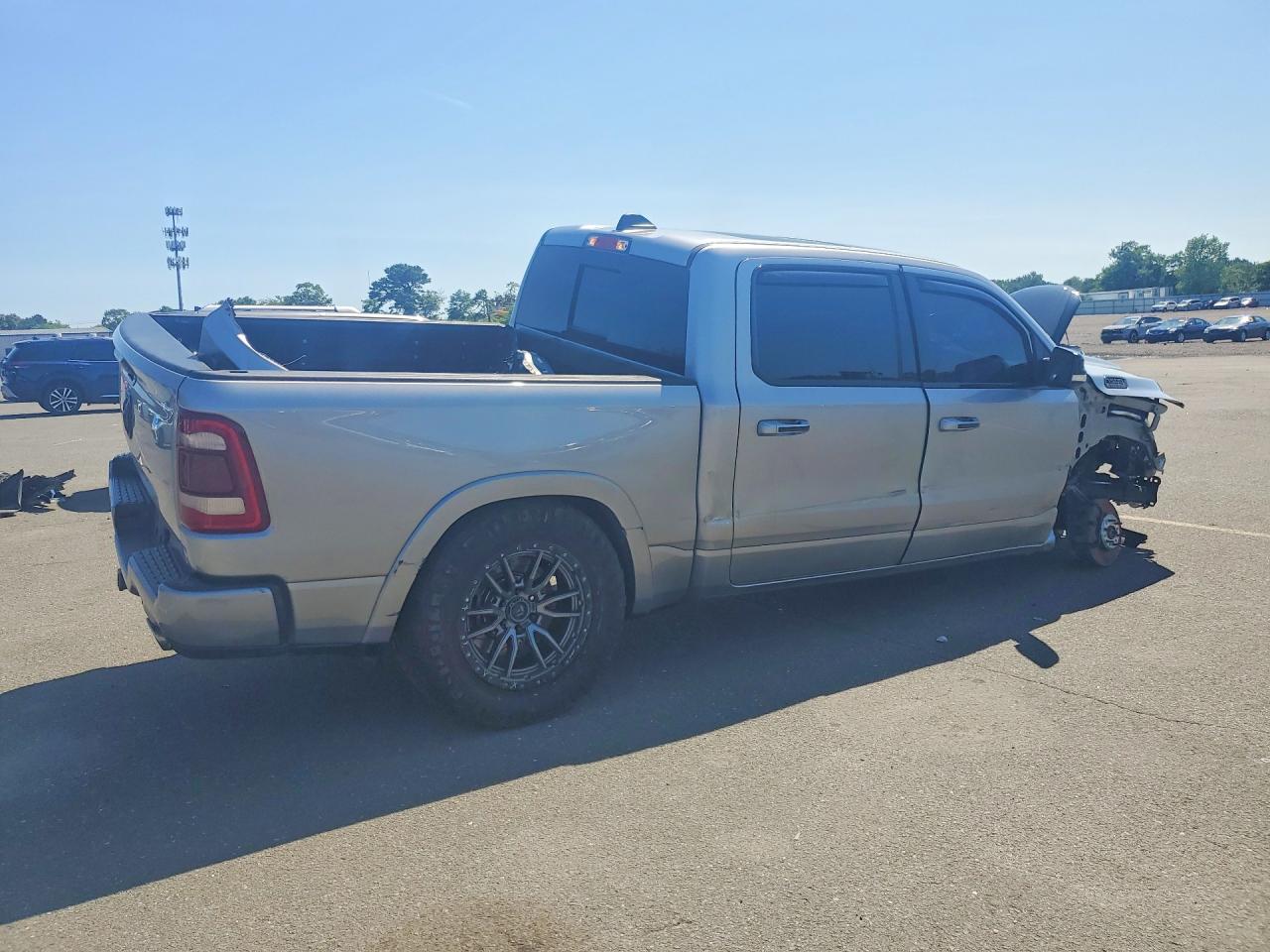2022 RAM 1500 LIMITED — снимка 3