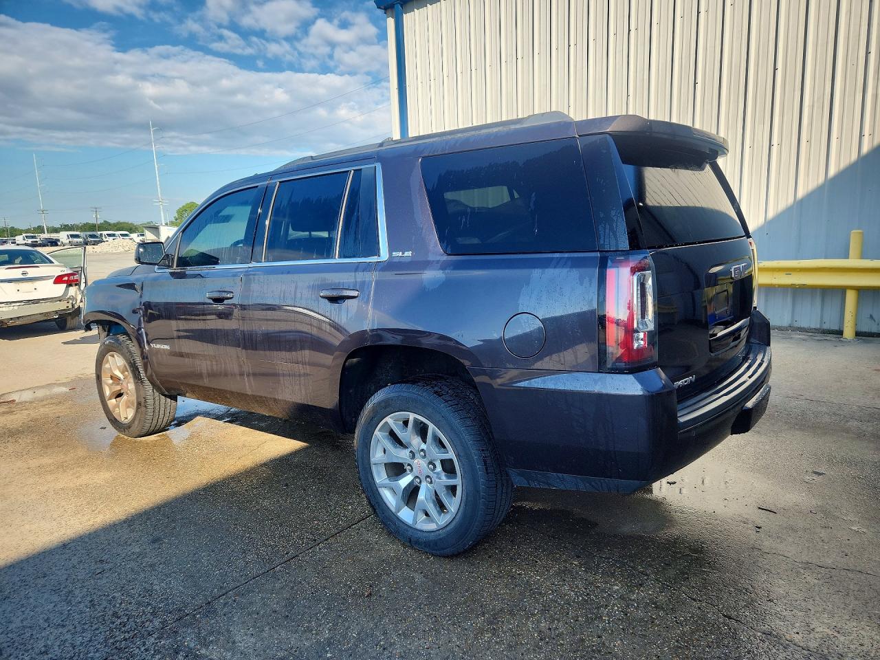 2018 GMC YUKON SLE — снимка 2