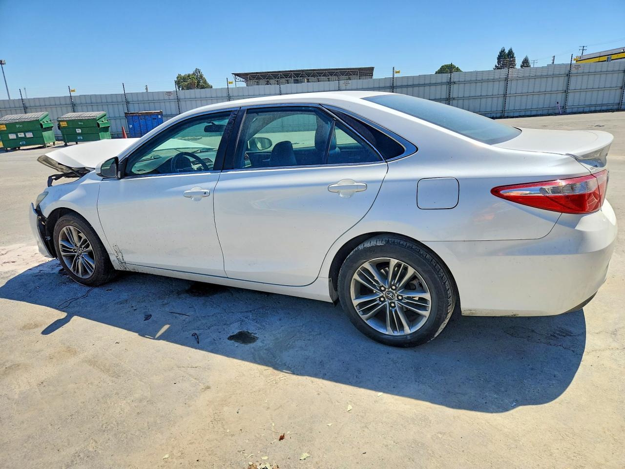 2017 TOYOTA CAMRY SE — снимка 2