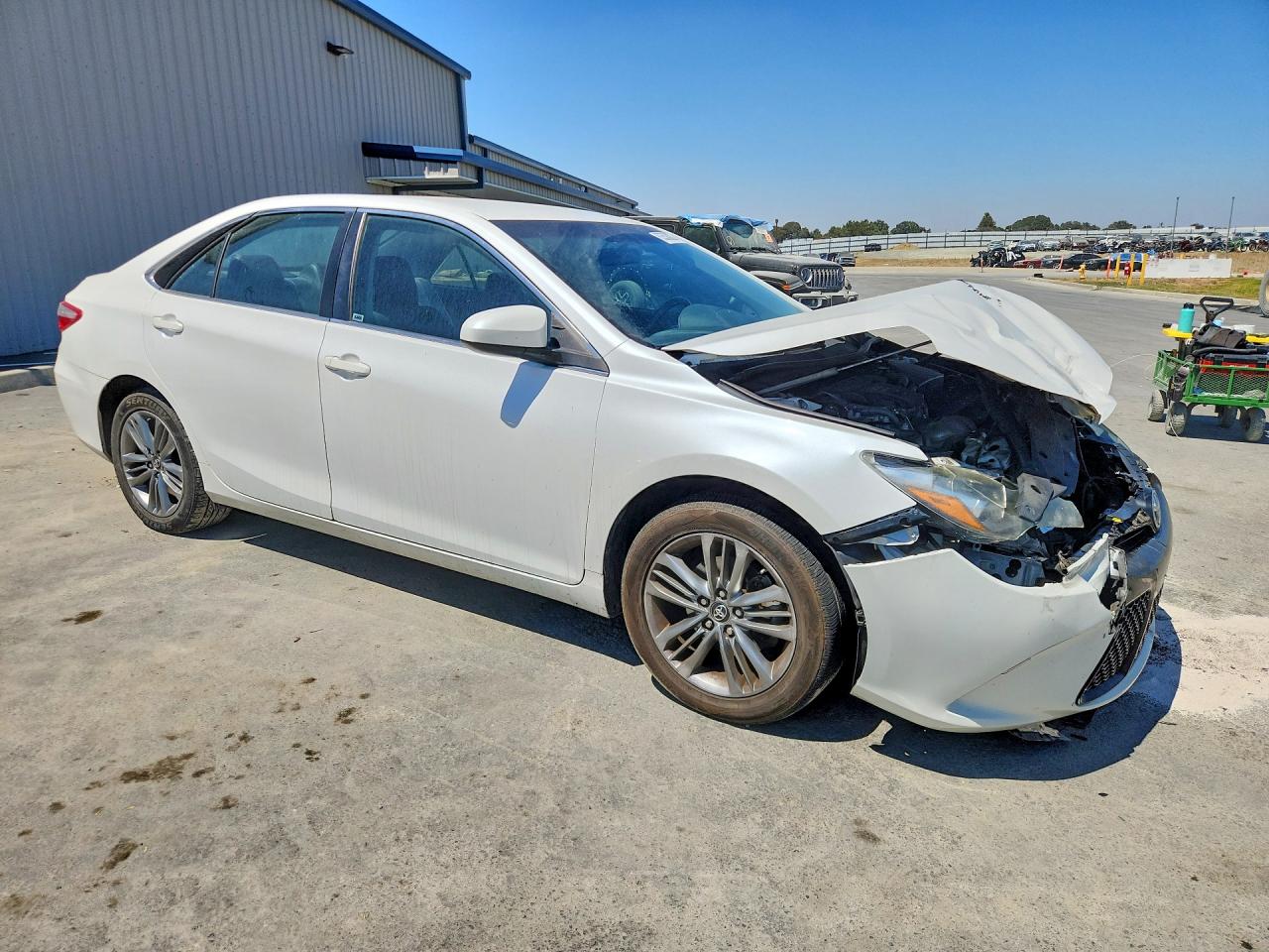 2017 TOYOTA CAMRY SE — снимка 4