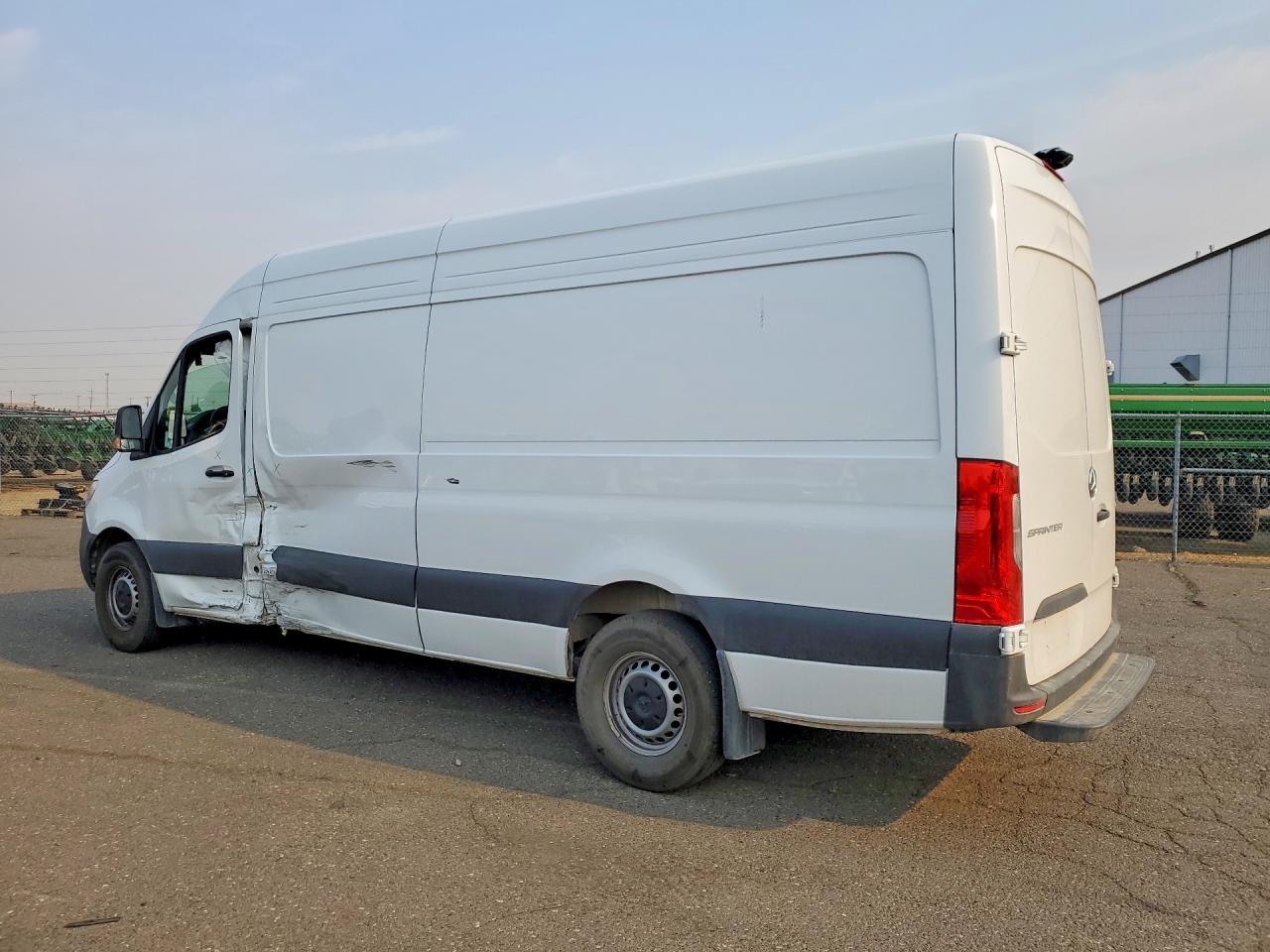 2025 MERCEDES-BENZ SPRINTER 2500 — снимка 2