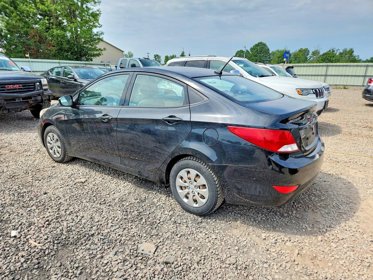 2017 HYUNDAI ACCENT SE — снимка 2