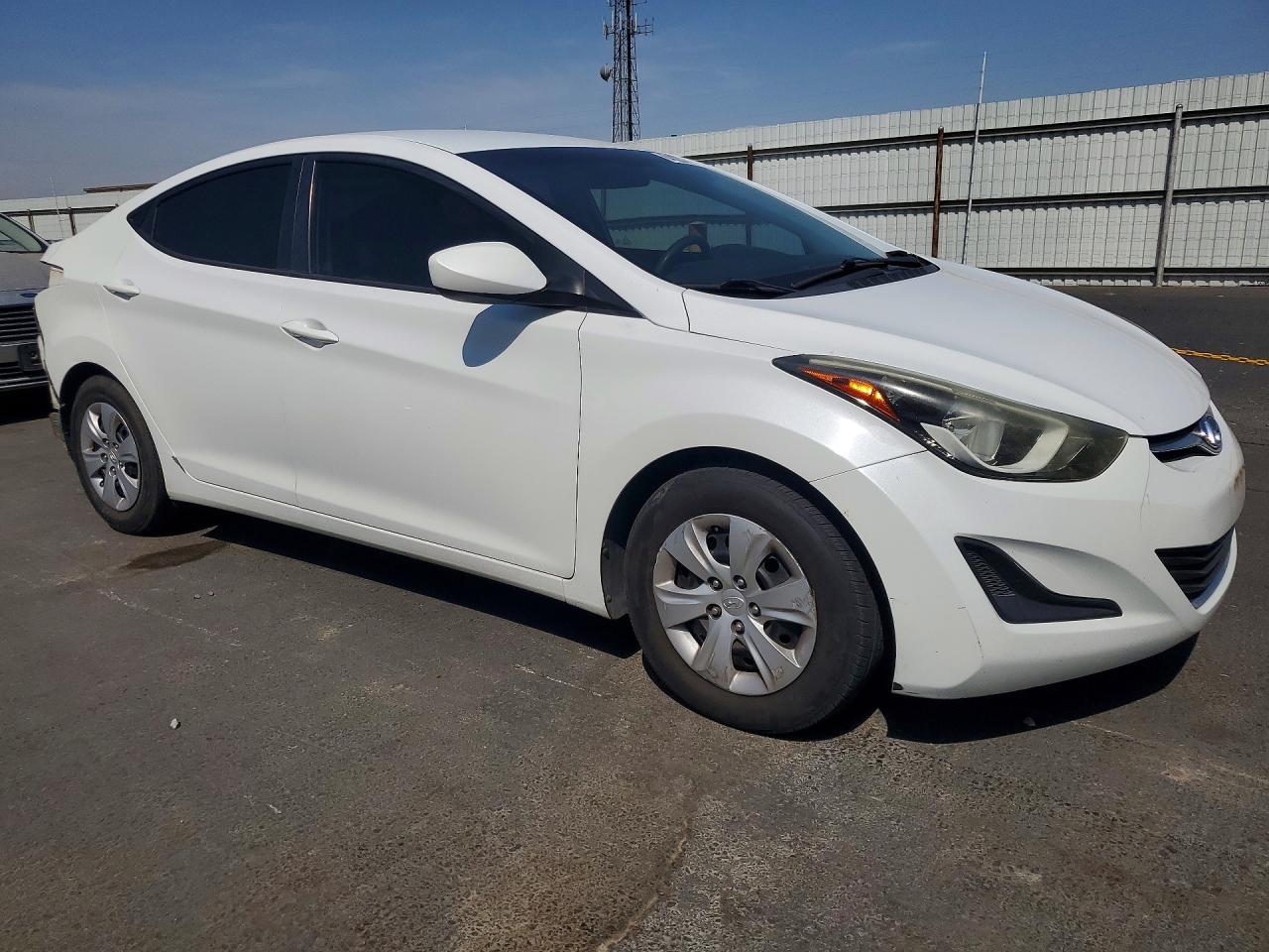 2016 HYUNDAI ELANTRA SE — снимка 4