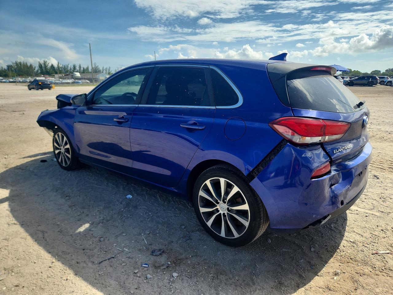 2019 HYUNDAI ELANTRA GT BASE — снимка 2