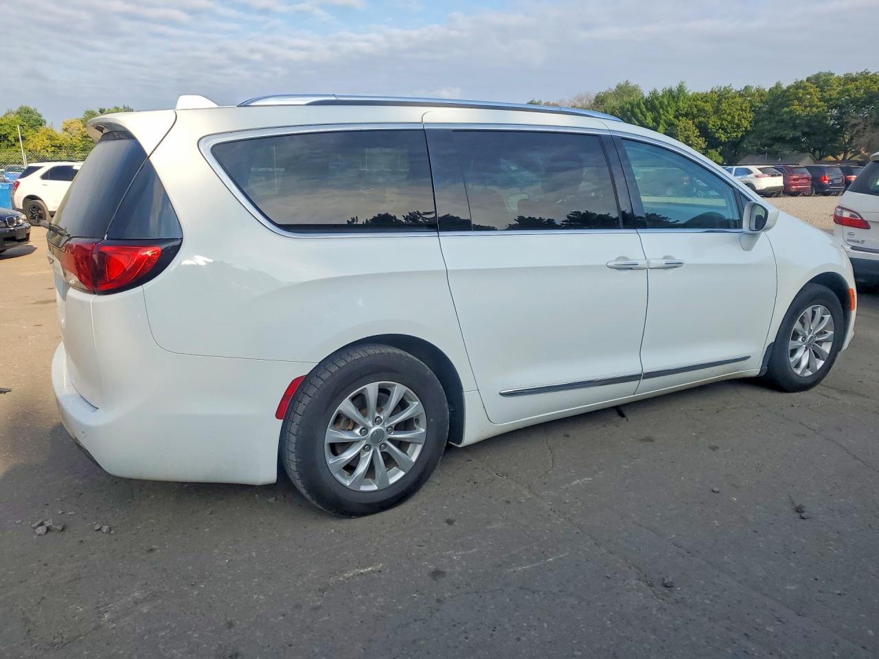 2018 CHRYSLER PACIFICA TOURING L PLUS — снимка 3