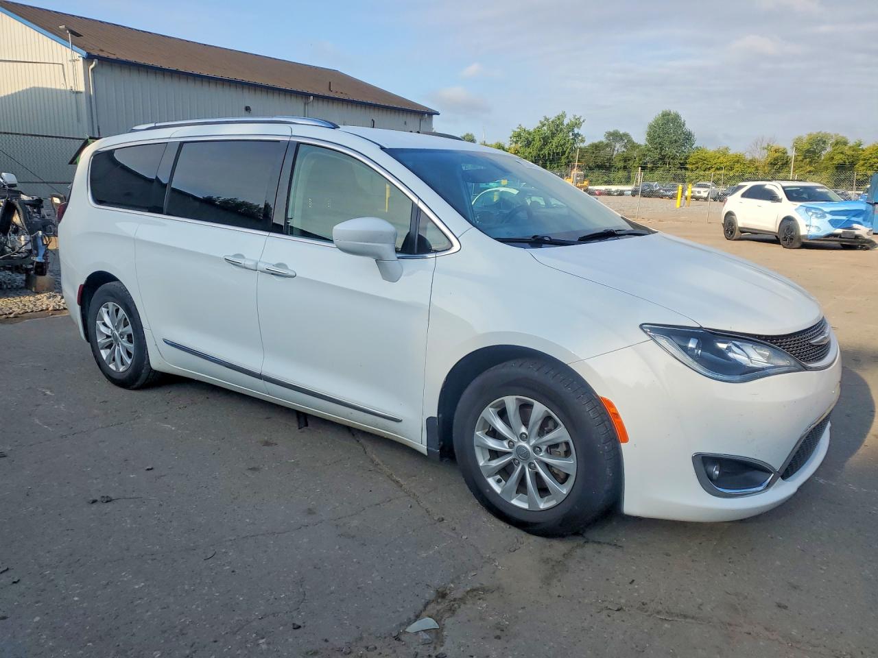 2018 CHRYSLER PACIFICA TOURING L PLUS — снимка 4