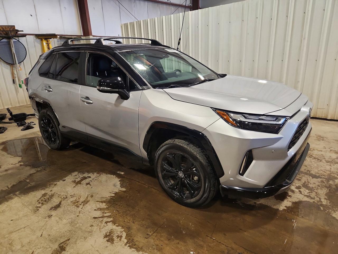 2023 TOYOTA RAV4 XSE — снимка 4