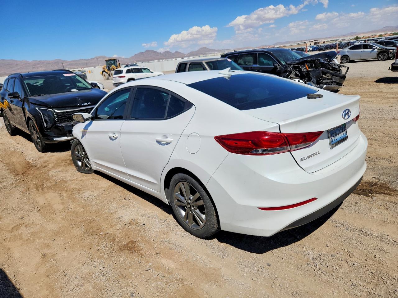 2017 HYUNDAI ELANTRA SE — снимка 2