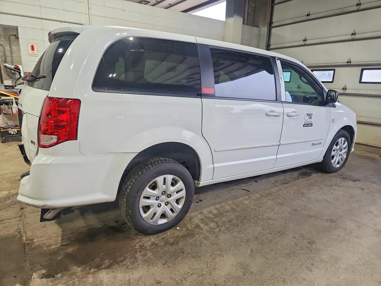 2017 DODGE GRAND CARAVAN SE — снимка 3