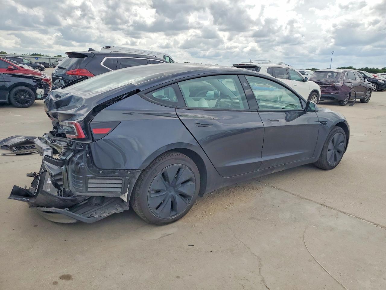 2025 TESLA MODEL 3 — снимка 3