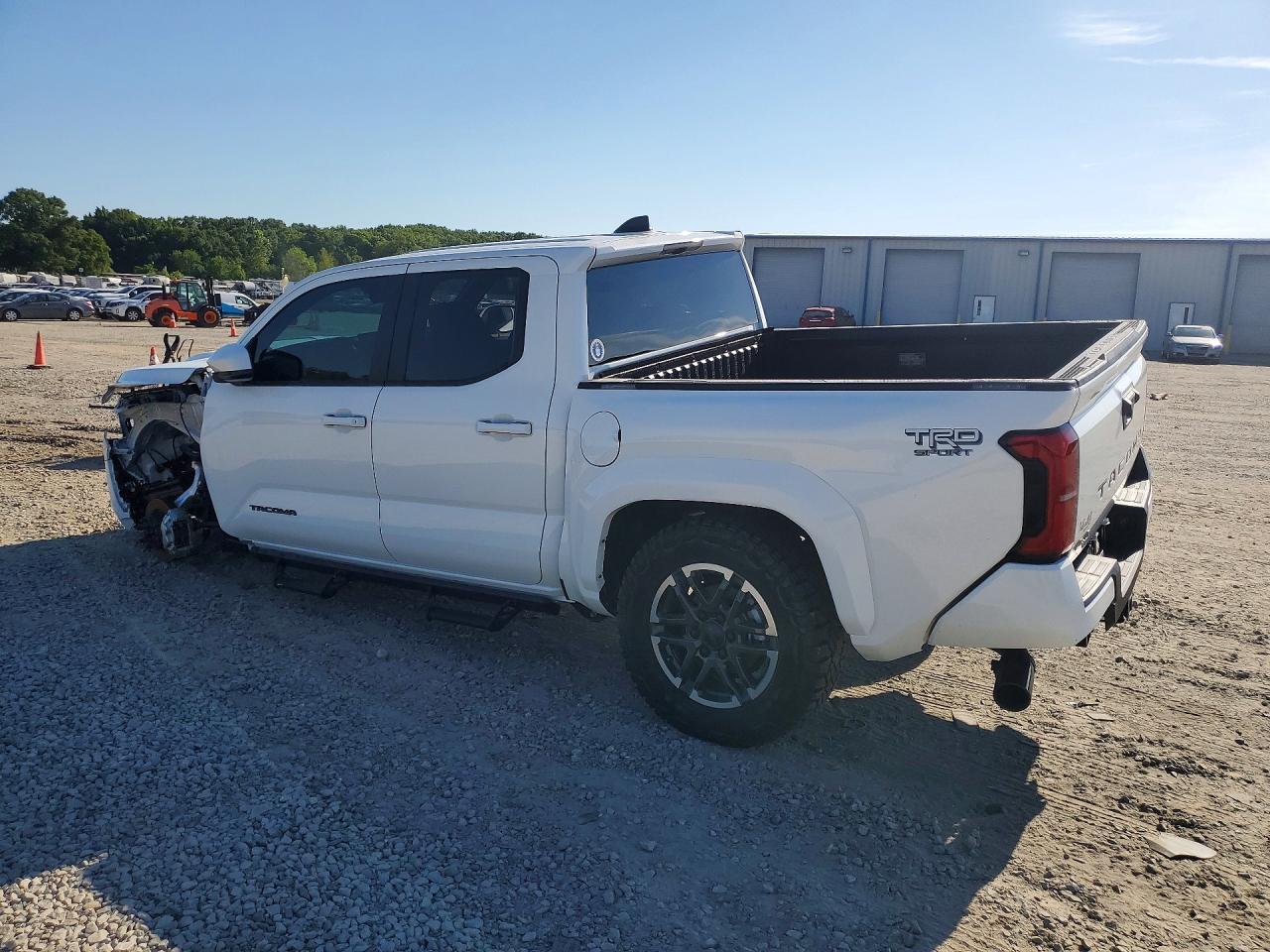 2026 TOYOTA TACOMA TRD SPORT — снимка 2
