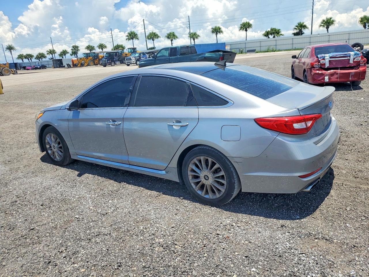 2015 HYUNDAI SONATA LIMITED — снимка 2