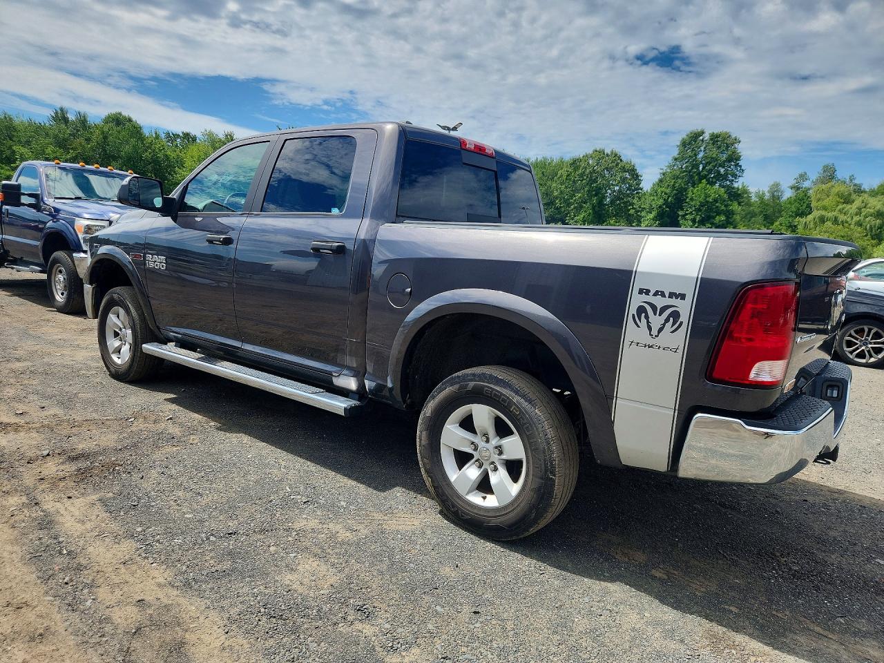 2018 RAM 1500 SLT — снимка 2