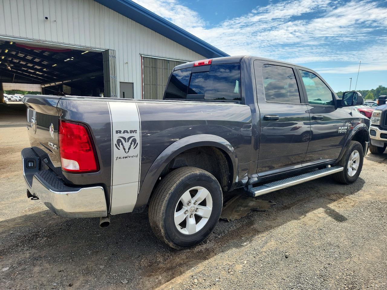 2018 RAM 1500 SLT — снимка 3