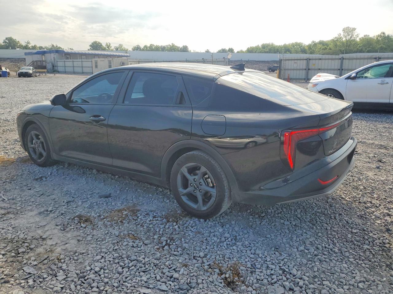 2026 KIA K4 LXS — снимка 2