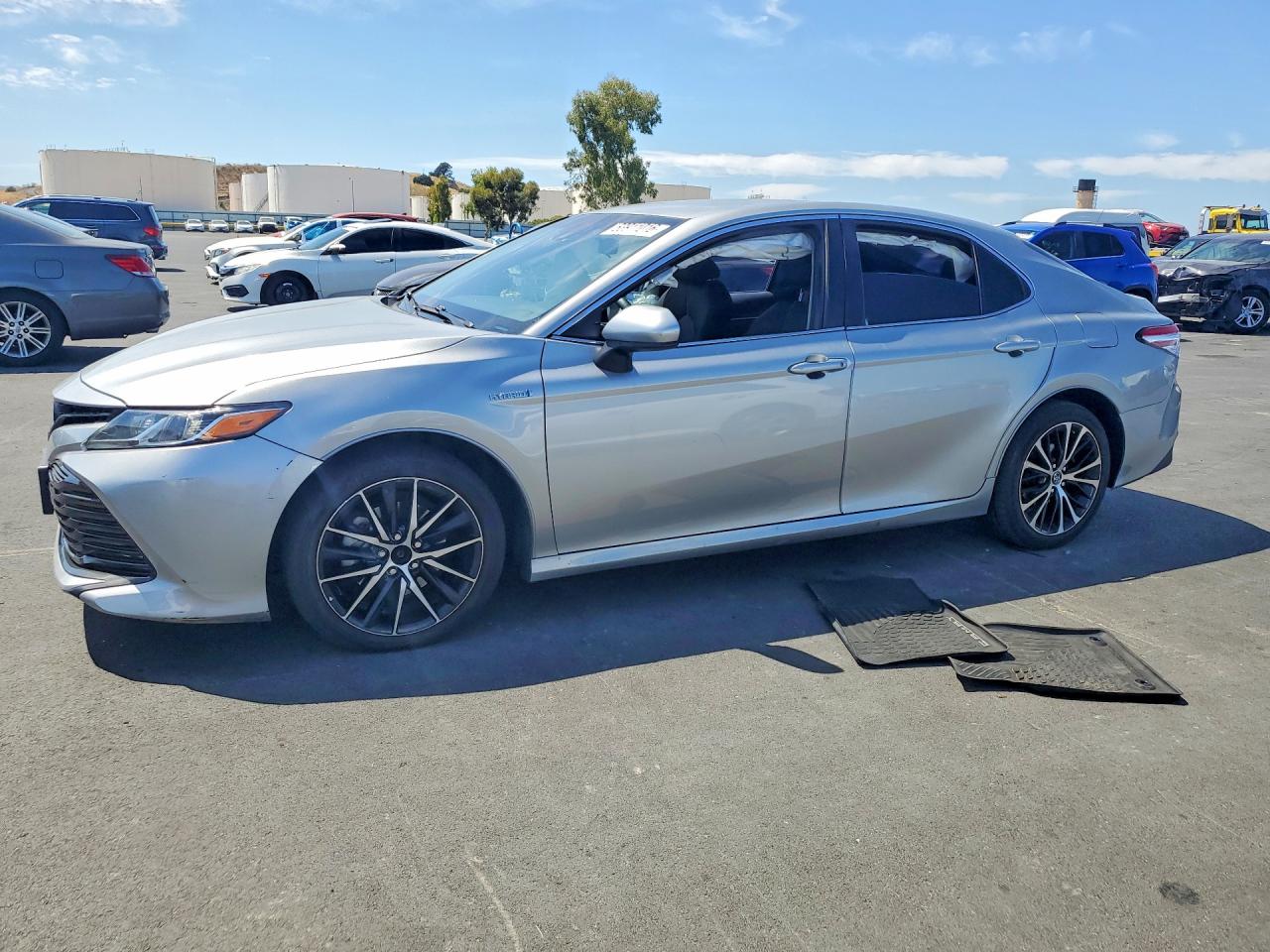 2018 TOYOTA CAMRY LE