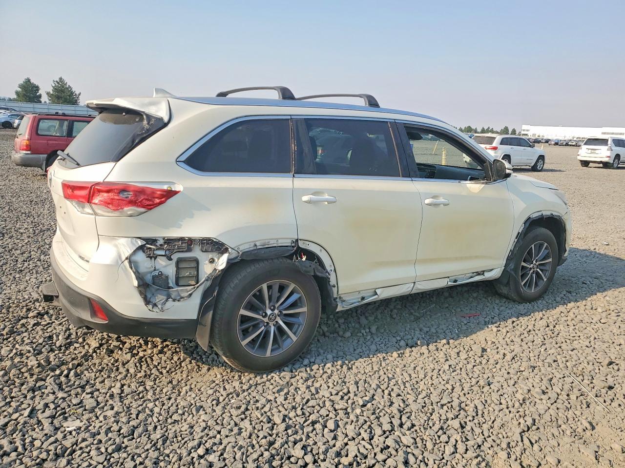 2017 TOYOTA HIGHLANDER XLE — снимка 3
