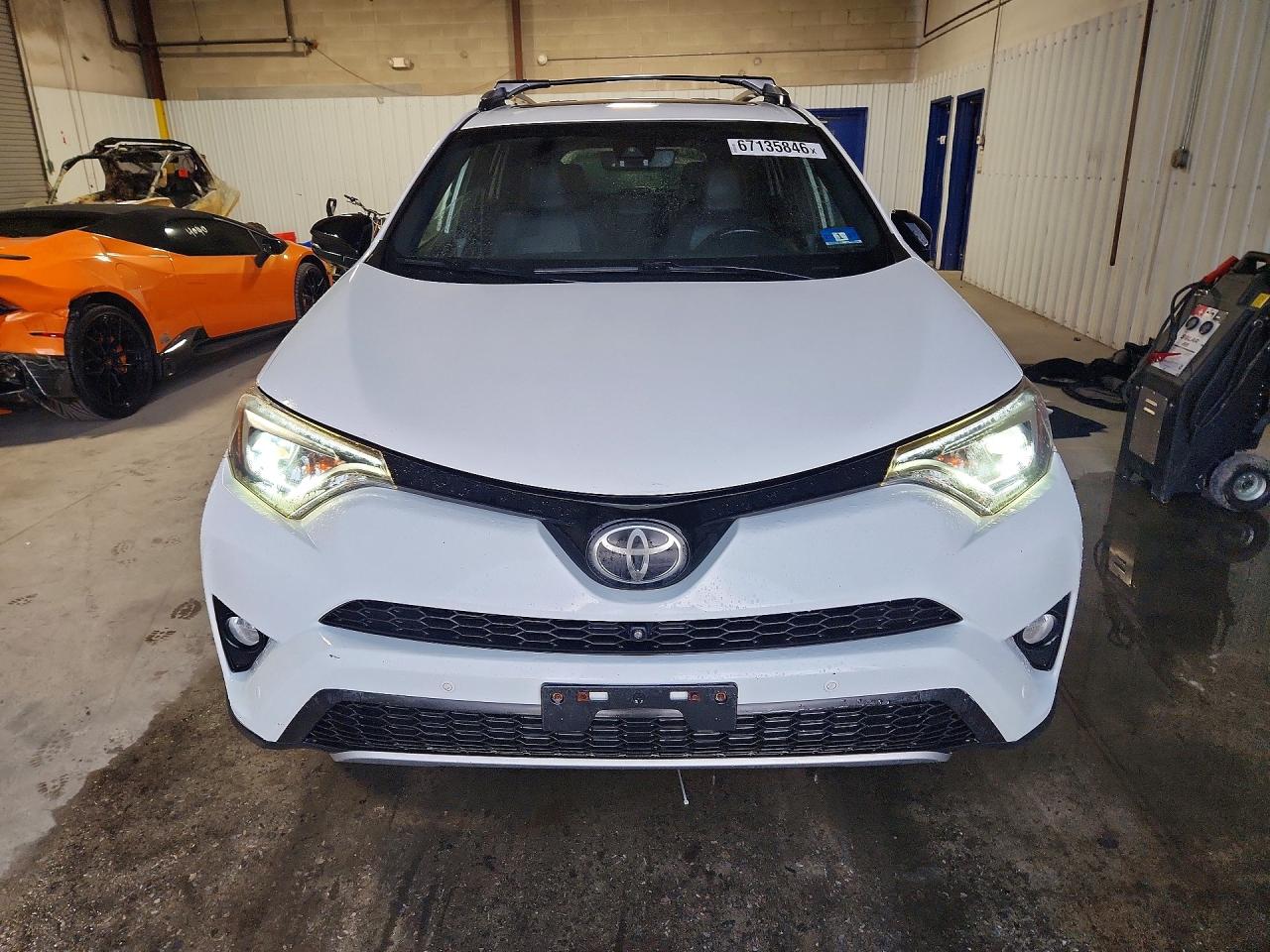 2018 TOYOTA RAV4 SE — снимка 5