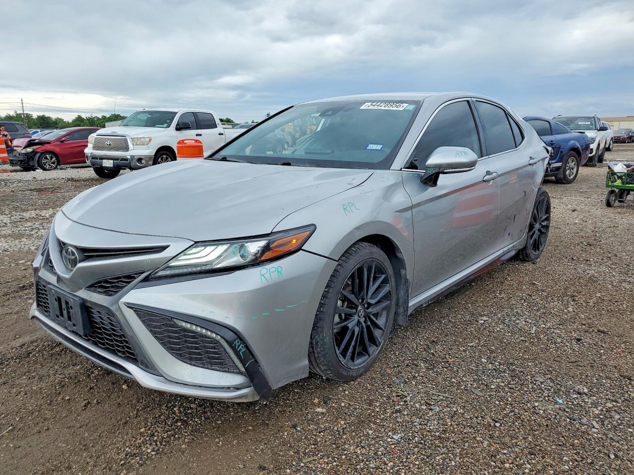 2022 TOYOTA CAMRY XSE