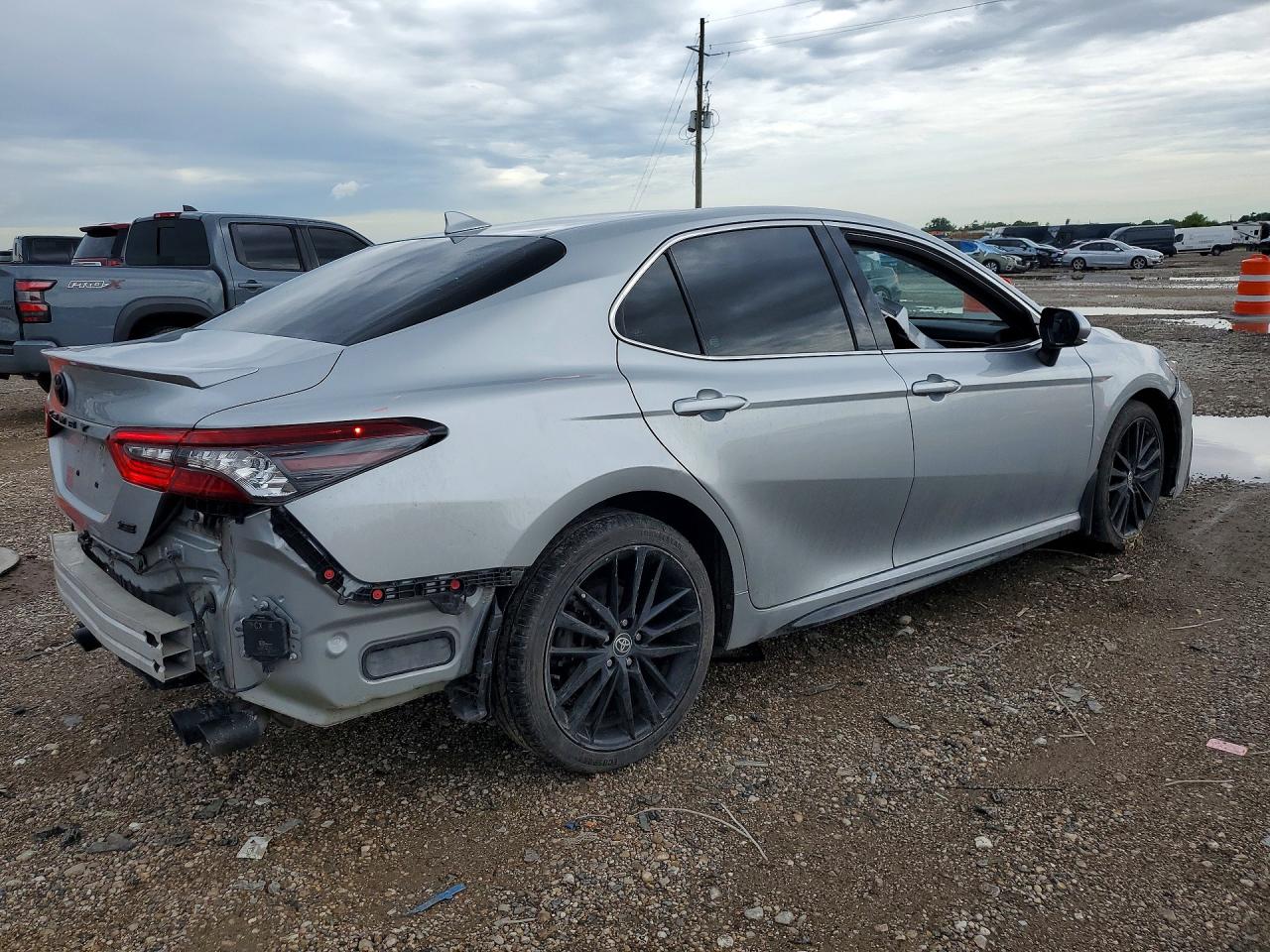 2022 TOYOTA CAMRY XSE — снимка 3