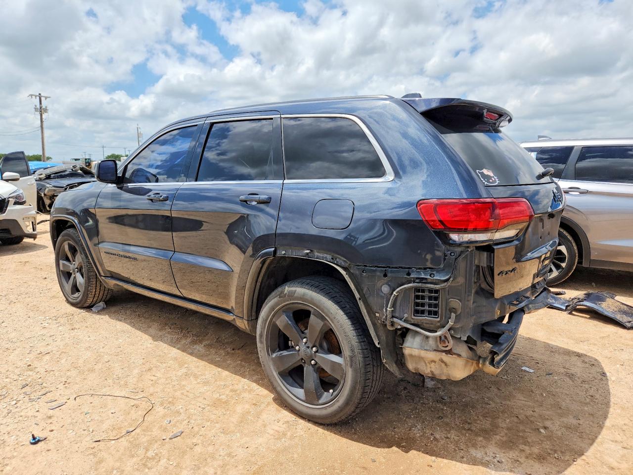 2015 JEEP GRAND CHEROKEE LAREDO — снимка 2