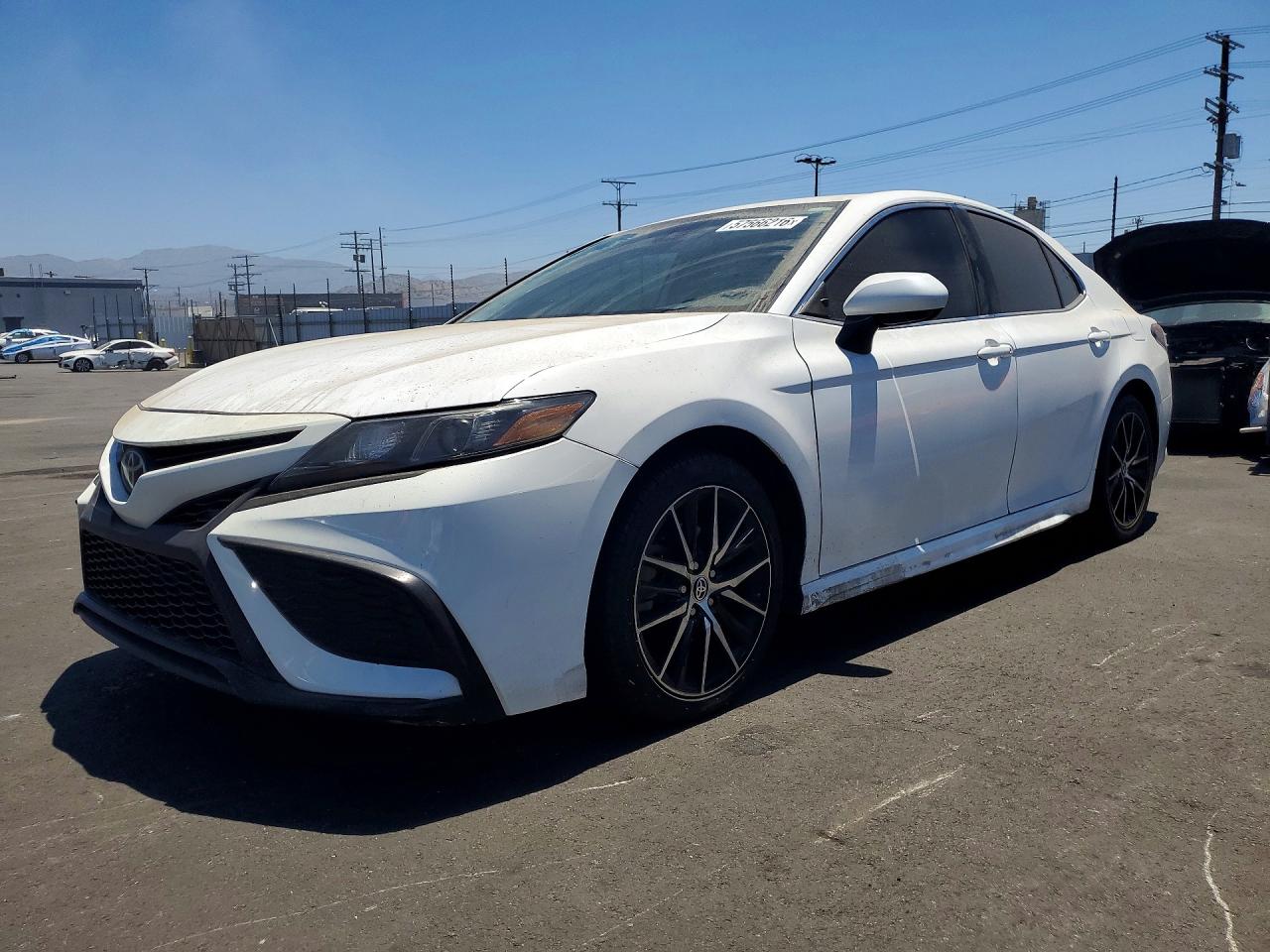 2021 TOYOTA CAMRY SE