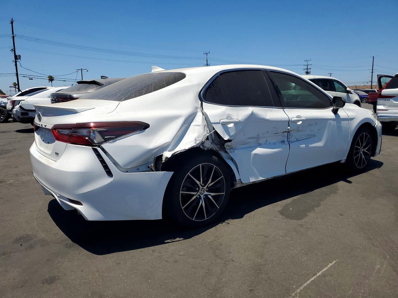 2021 TOYOTA CAMRY SE — снимка 3
