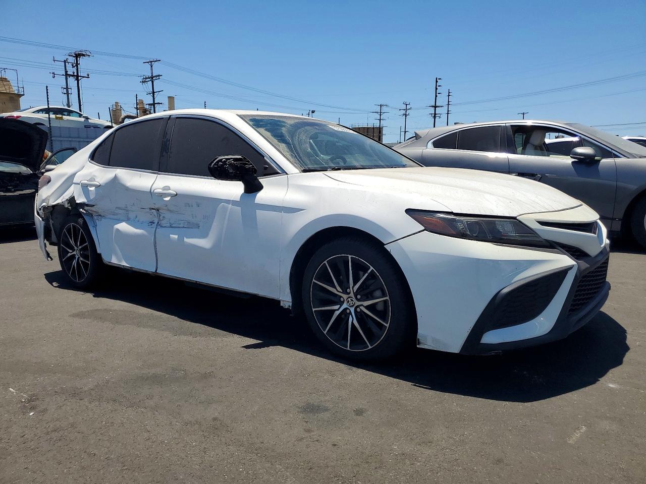2021 TOYOTA CAMRY SE — снимка 4