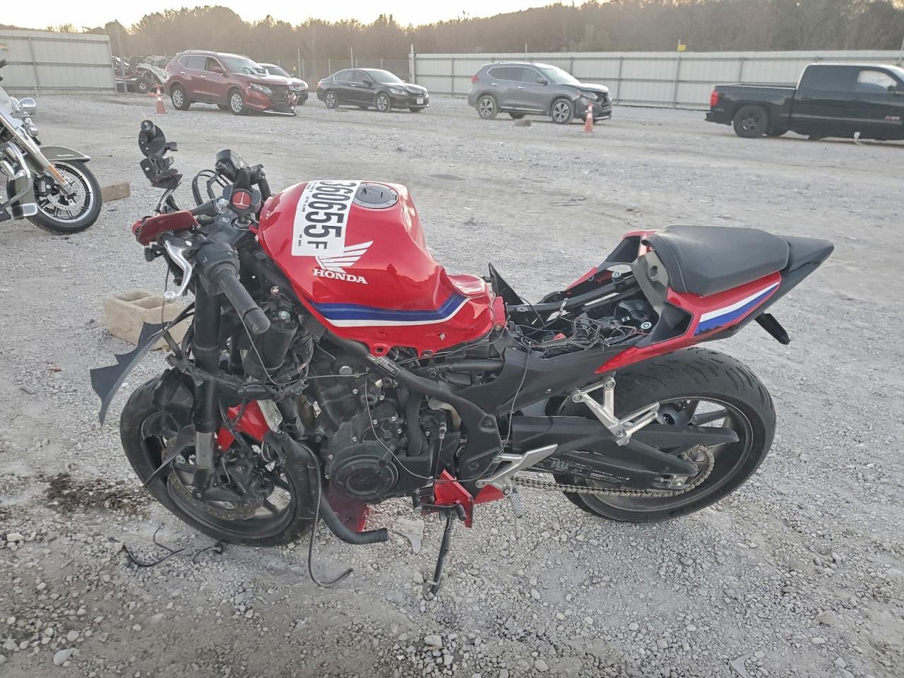 2025 HONDA CBR500 — снимка 3