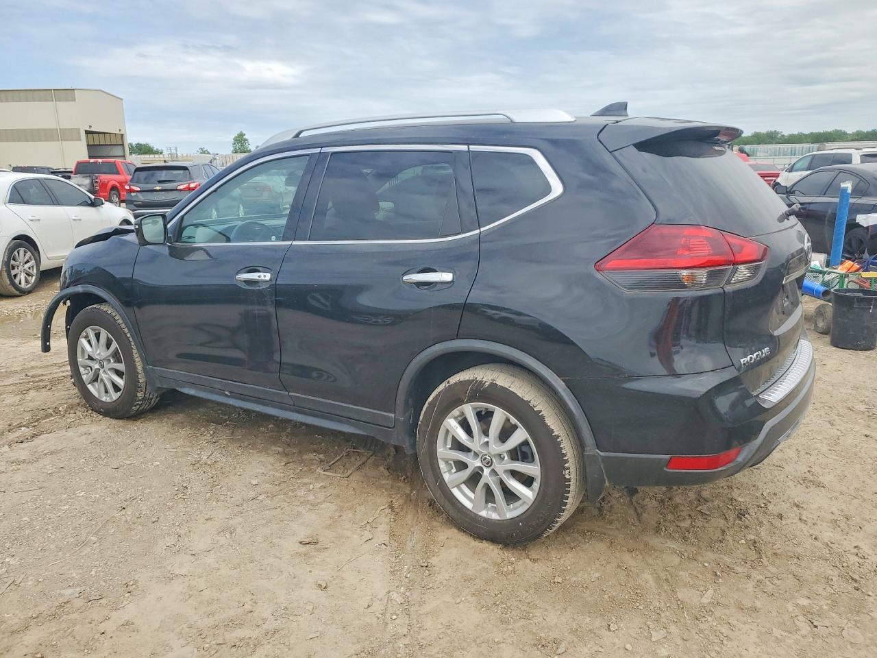 2018 NISSAN ROGUE SV — снимка 2