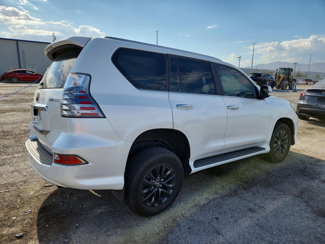 2023 LEXUS GX 460 — снимка 3