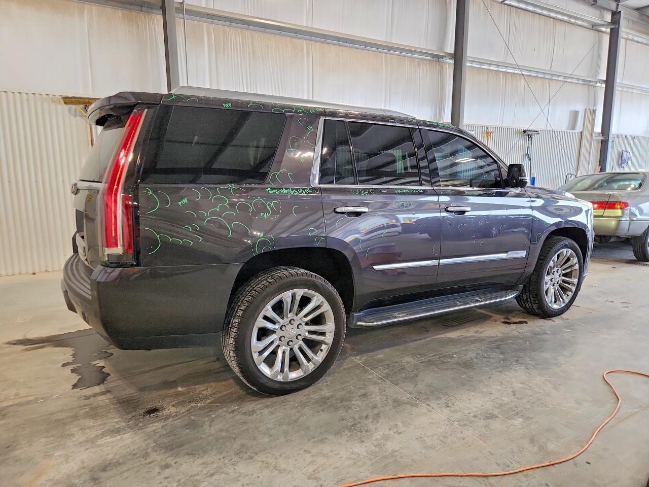 2016 CADILLAC ESCALADE LUXURY — снимка 3