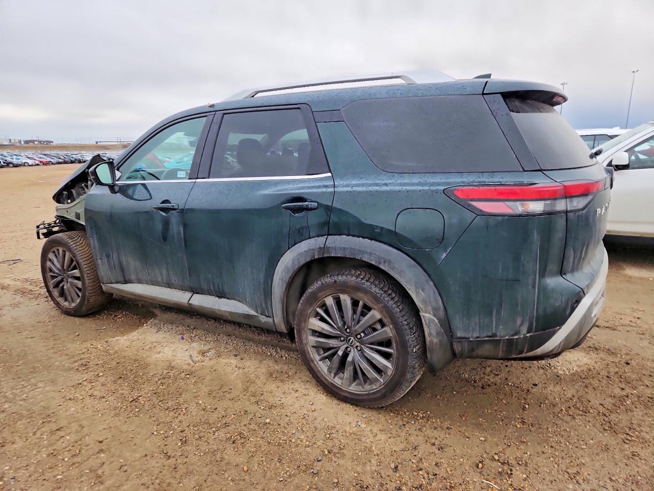 2023 NISSAN PATHFINDER SL — снимка 2