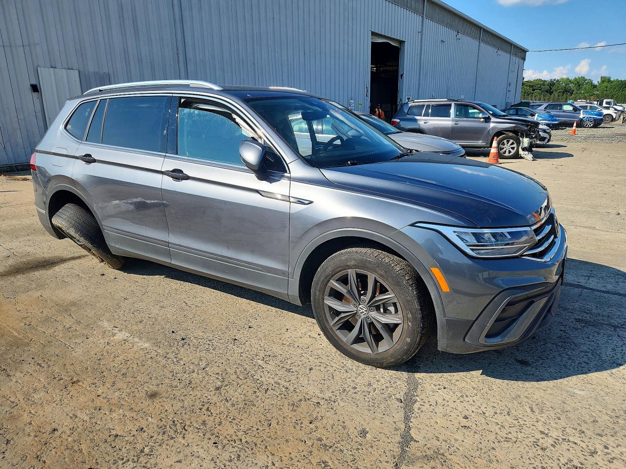 2023 VOLKSWAGEN TIGUAN SE — снимка 4