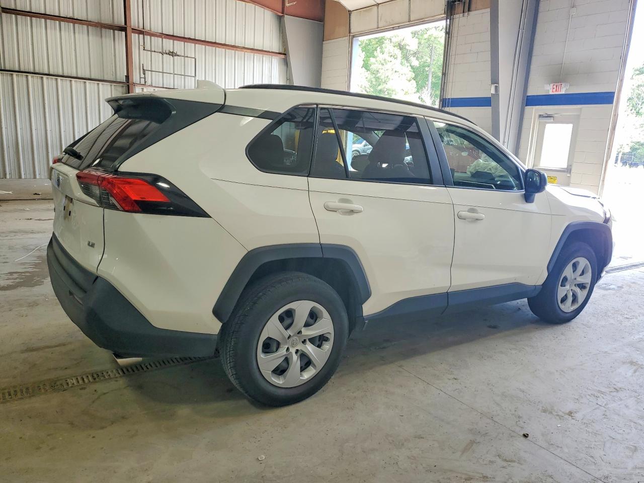 2019 TOYOTA RAV4 LE — снимка 3