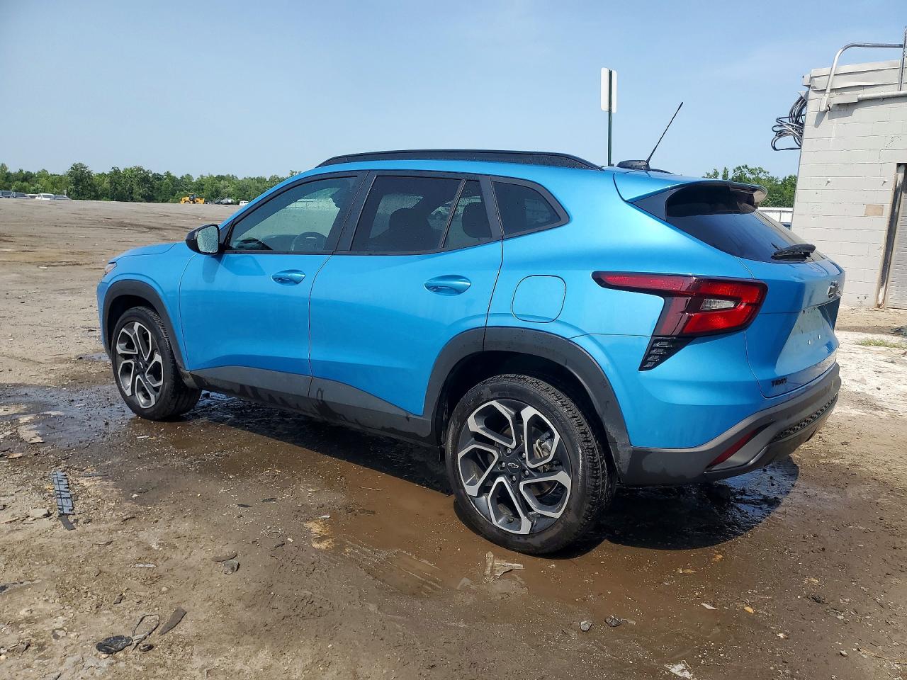2025 CHEVROLET TRAX 2RS — снимка 2