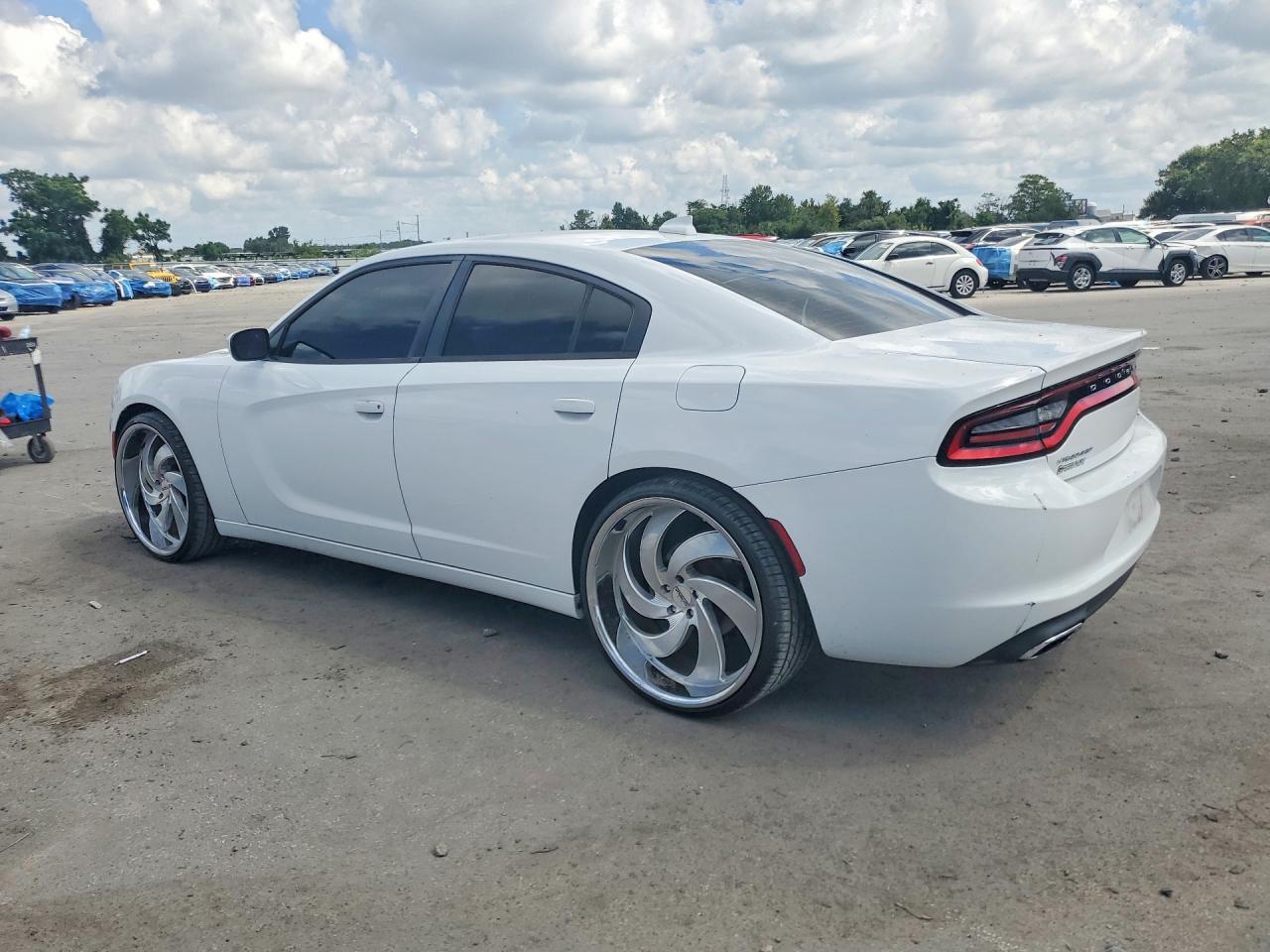 2016 DODGE CHARGER SXT — снимка 2