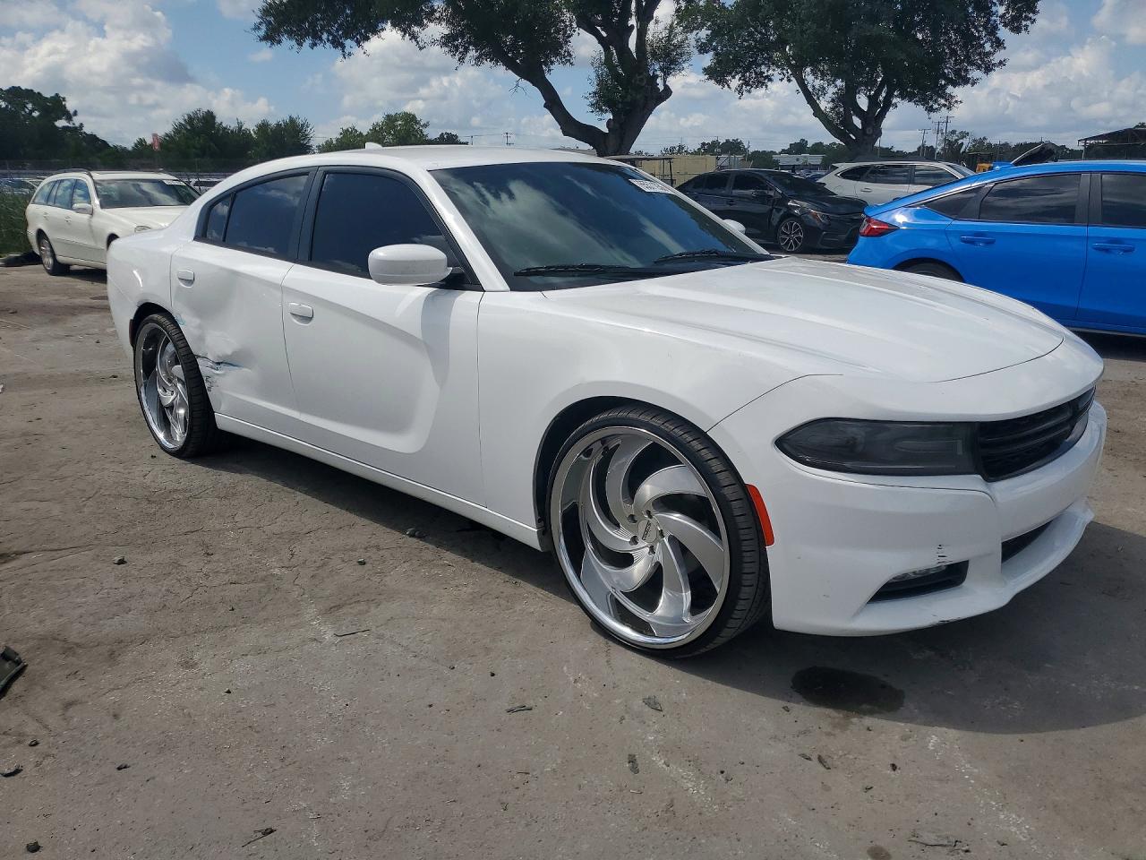 2016 DODGE CHARGER SXT — снимка 4