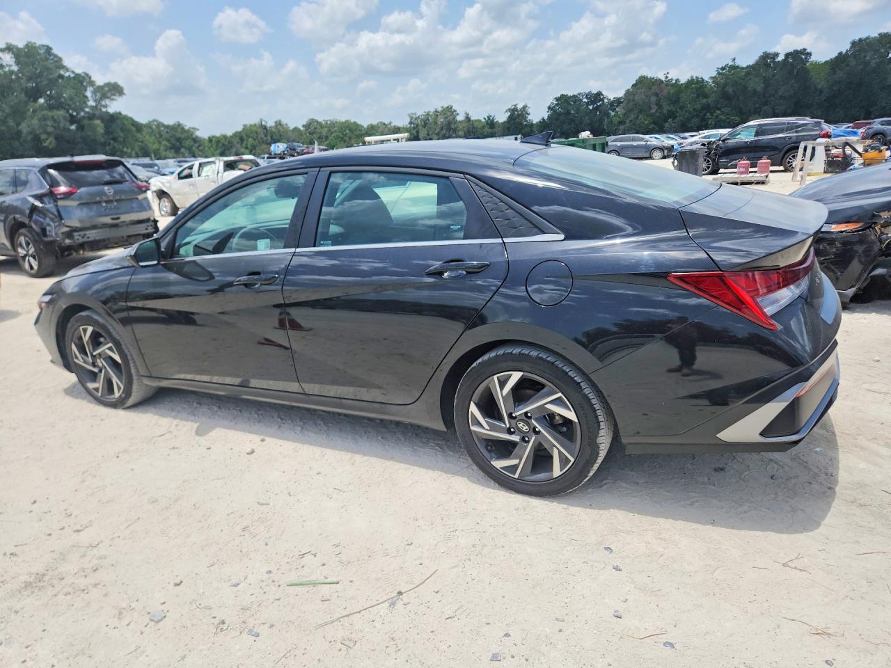 2025 HYUNDAI ELANTRA SEL — снимка 2