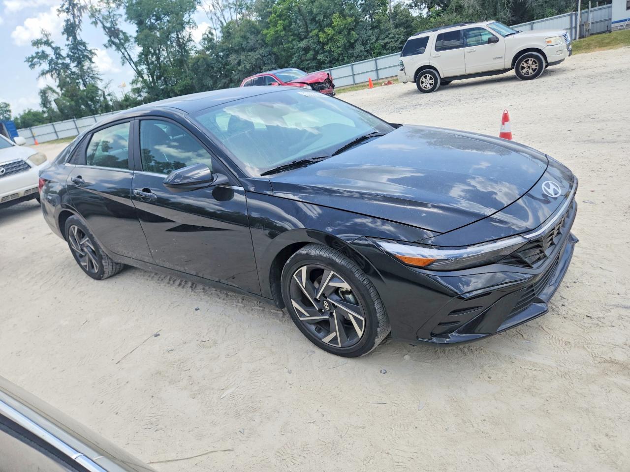 2025 HYUNDAI ELANTRA SEL — снимка 4