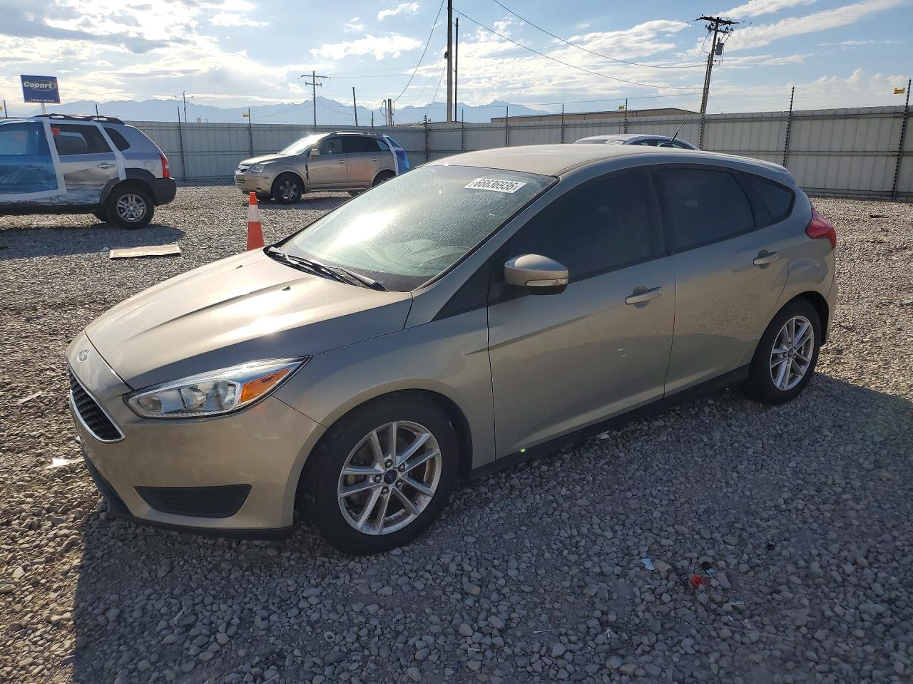 2015 FORD FOCUS SE