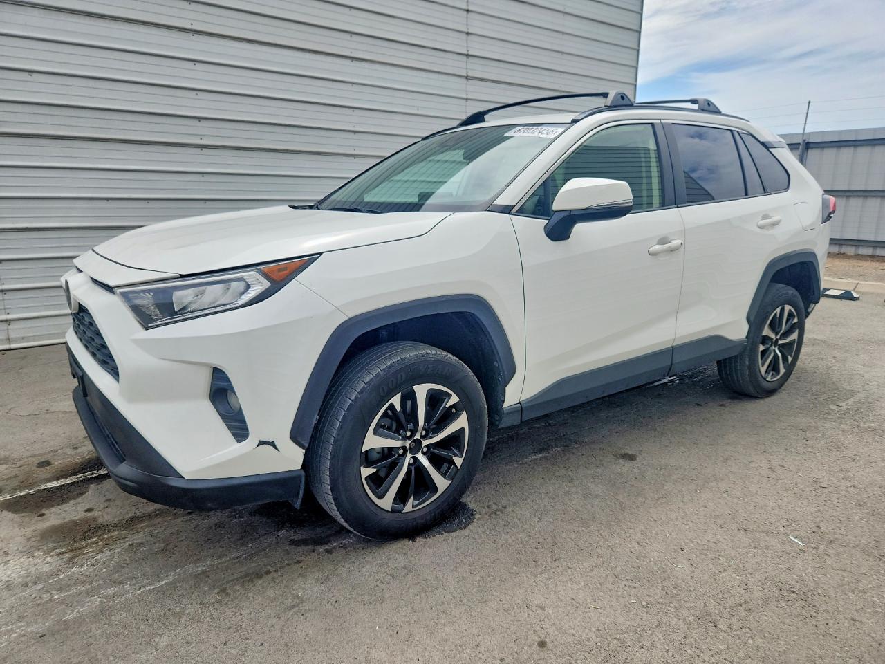 2019 TOYOTA RAV4 XLE