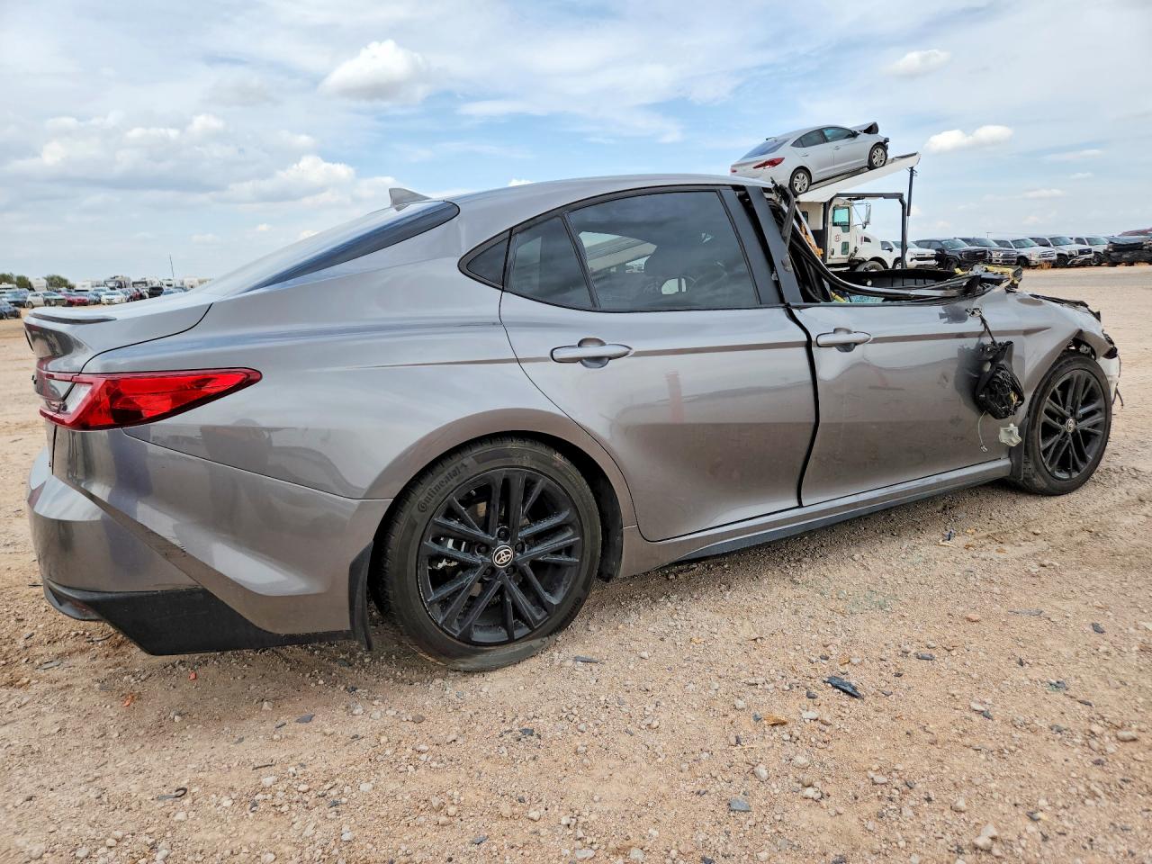2026 TOYOTA CAMRY SE — photo 3