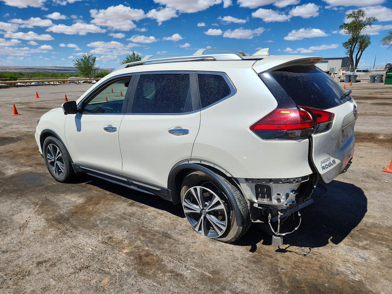 2017 NISSAN ROGUE SL — снимка 2