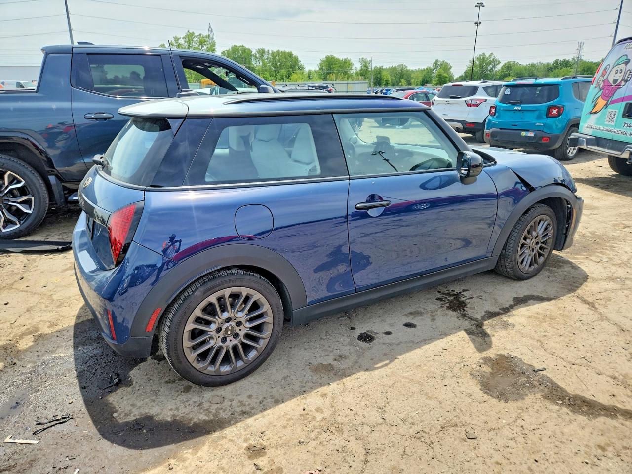 2025 MINI COOPER BASE — снимка 3