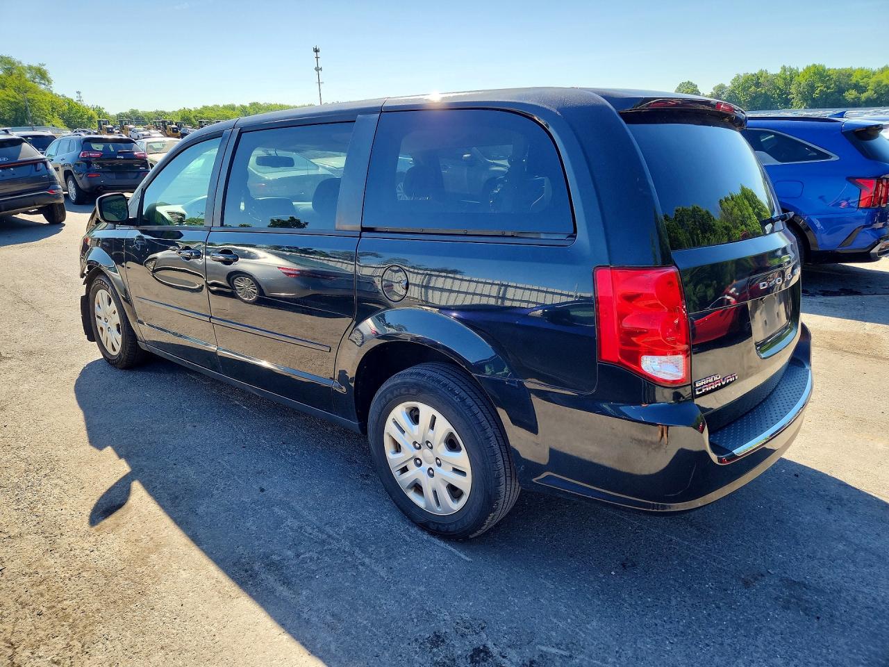 2016 DODGE GRAND CARAVAN SE — снимка 2