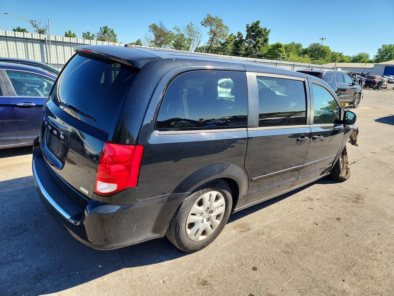 2016 DODGE GRAND CARAVAN SE — снимка 3