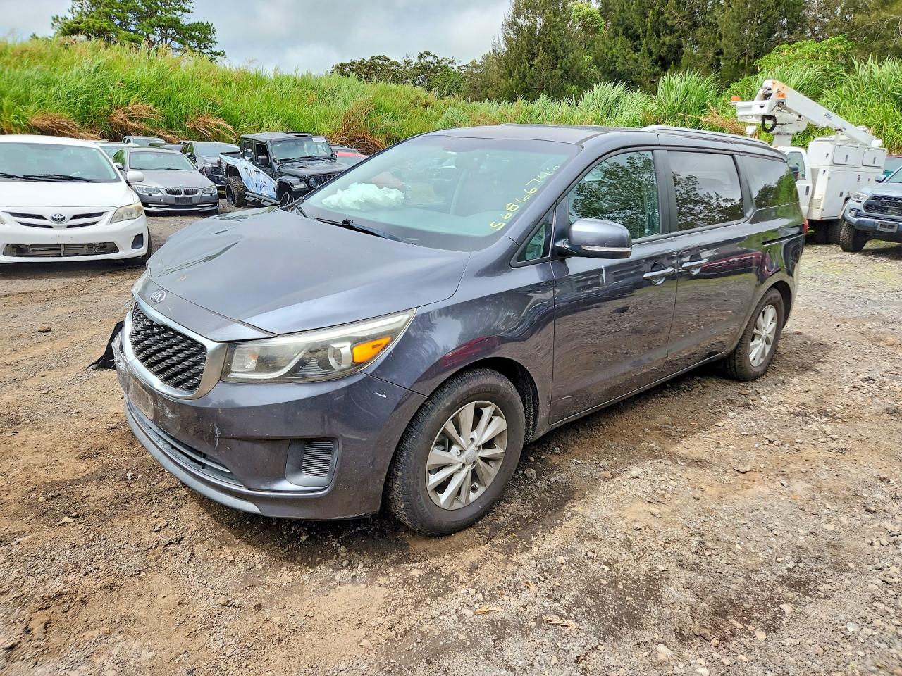 2016 KIA SEDONA LX