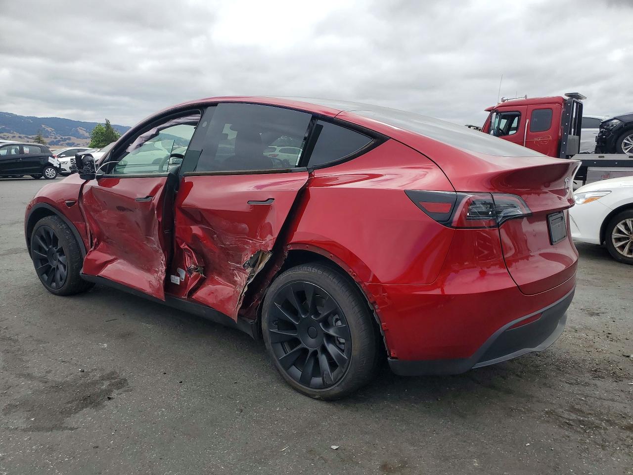 2024 TESLA MODEL Y — снимка 2