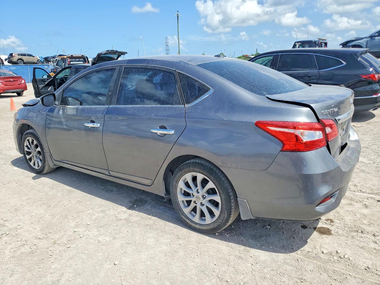 2018 NISSAN SENTRA SV — снимка 2